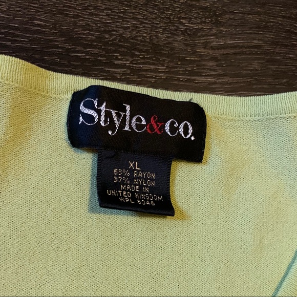 Style& Co Green long  sleeve top 🌹 - Picture 4 of 4